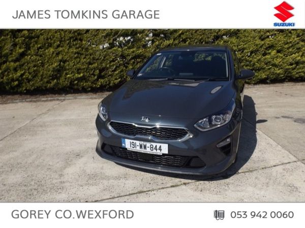 Kia Ceed Hatchback, Petrol, 2019, Grey