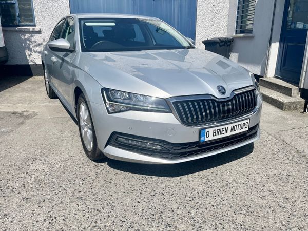Skoda Superb Hatchback, Diesel, 2023, Silver