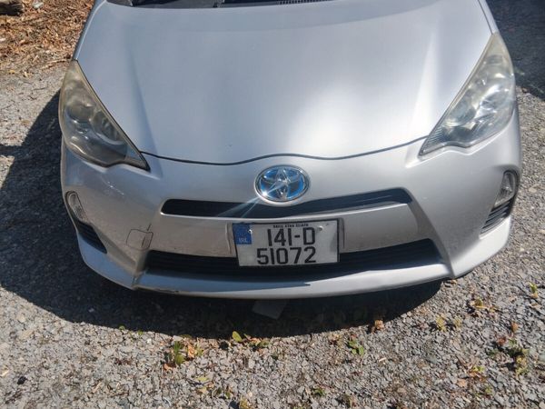 Toyota Aqua Hatchback, Petrol Hybrid, 2014, Silver