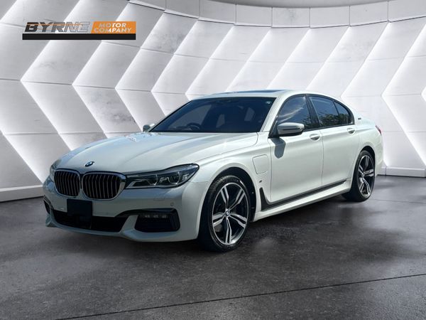 BMW 7-Series Saloon, Petrol Plug-in Hybrid, 2019, White