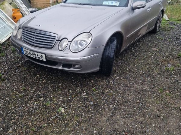 Mercedes-Benz E-Class Estate, Diesel, 2005, Silver