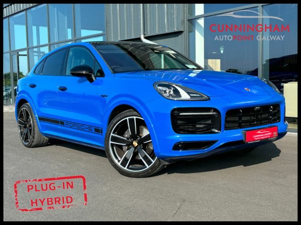 Porsche Cayenne SUV, Petrol Plug-in Hybrid, 2023, Blue