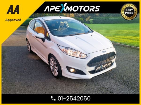 Ford Fiesta Hatchback, Petrol, 2014, White