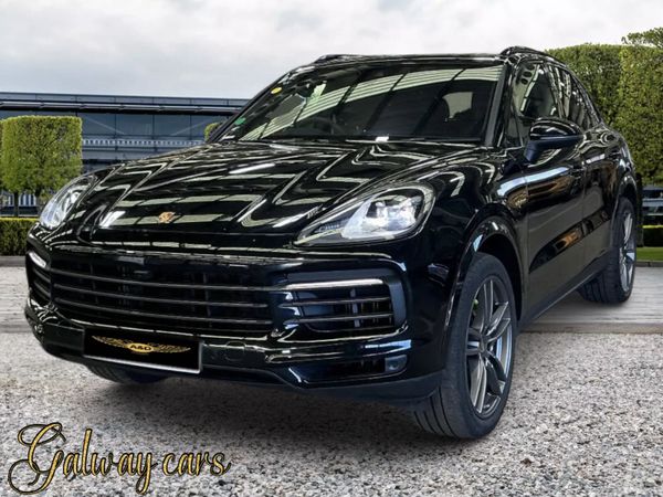 Porsche Cayenne SUV, Petrol Hybrid, 2023, Black