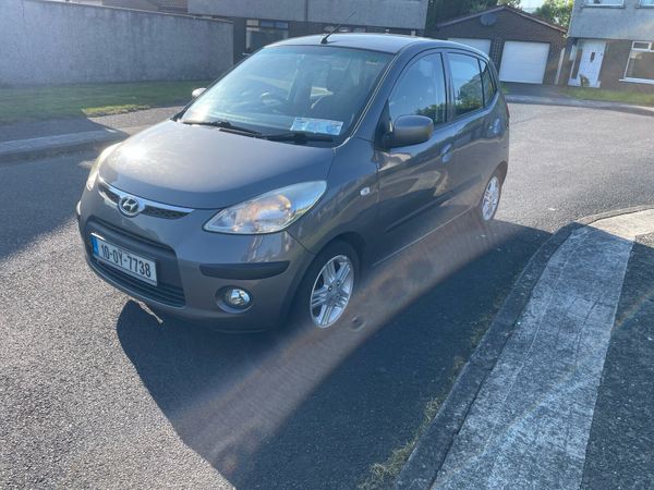 Hyundai i10 Hatchback, Petrol, 2010, Grey