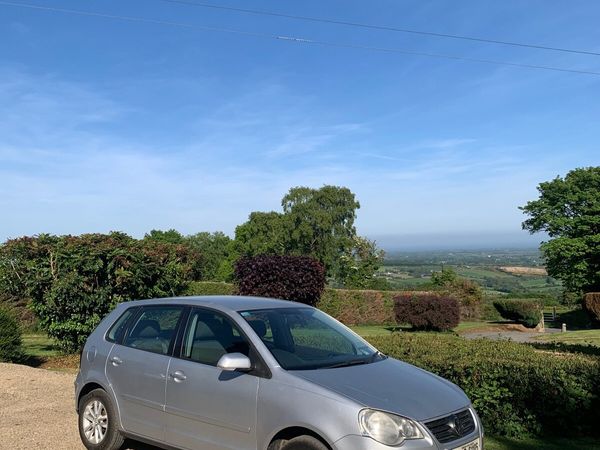 Volkswagen Polo Hatchback, Diesel, 2008, Silver