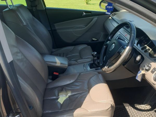 Volkswagen Passat Estate, Diesel, 2008, Brown