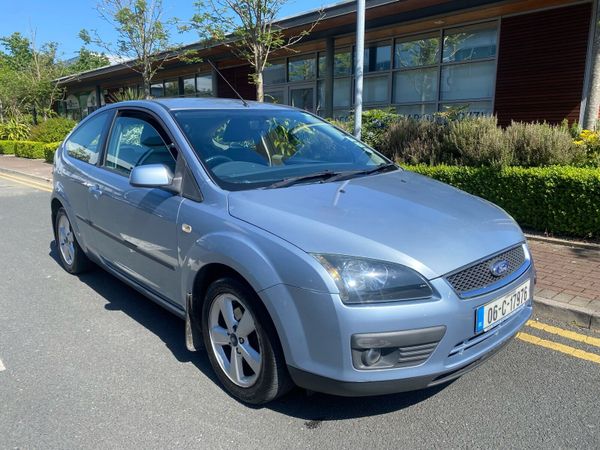 Ford Focus Hatchback, Petrol, 2006, Blue
