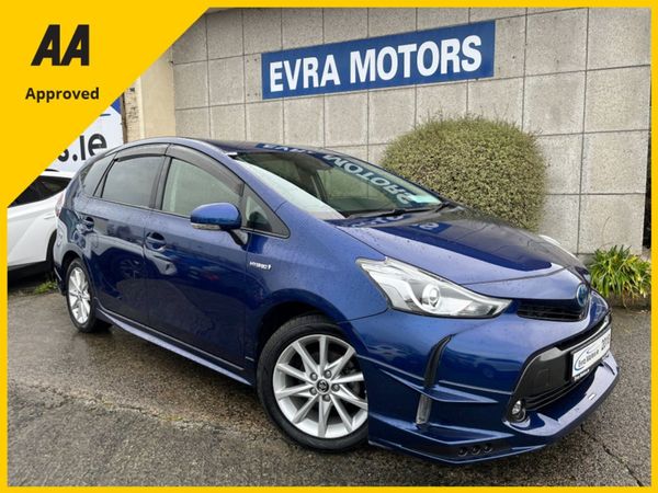 Toyota Prius MPV, Petrol Hybrid, 2018, Blue
