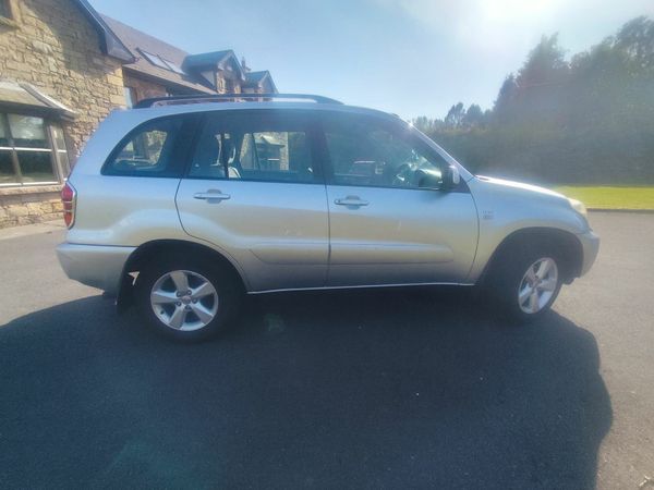 Toyota RAV4 SUV, Petrol, 2005, Silver