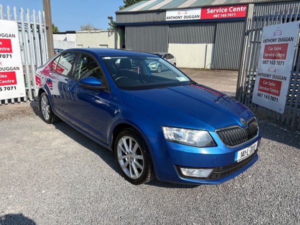 Skoda Octavia Hatchback, Diesel, 2014, Blue