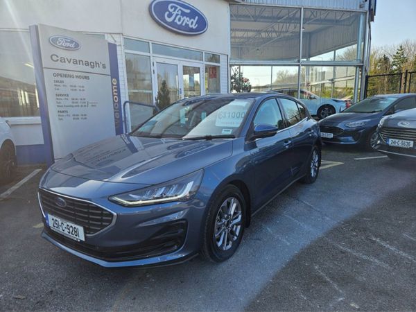 Ford Focus Hatchback, Petrol Hybrid, 2025, Blue