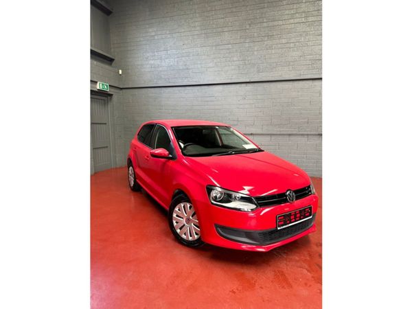 Volkswagen Polo Hatchback, Petrol, 2014, Red