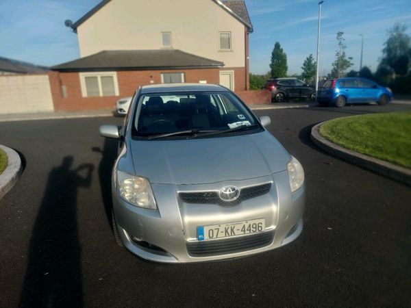 Toyota Auris Hatchback, Petrol, 2007, Silver