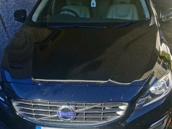 Volvo S60 Saloon, Diesel, 2018, Black