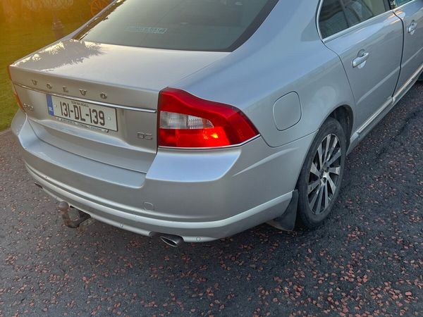 Volvo S80 Saloon, Diesel, 2013, Silver