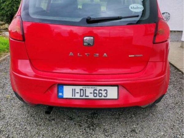 SEAT Altea MPV, Diesel, 2011, Red