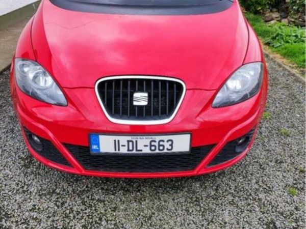 SEAT Altea MPV, Diesel, 2011, Red