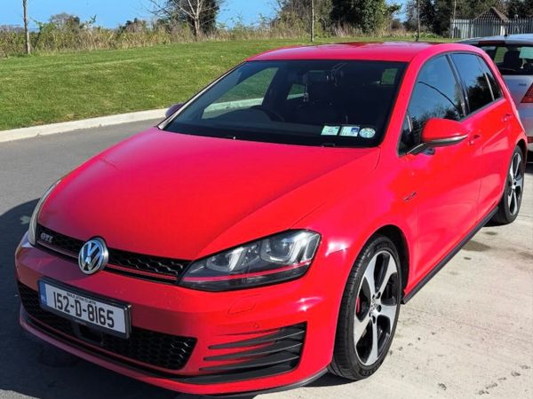 Volkswagen Golf Estate, Petrol, 2015, Red
