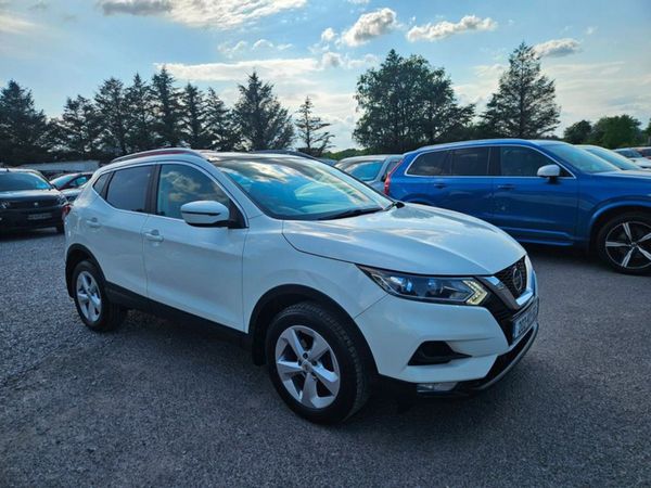 Nissan Qashqai MPV, Petrol, 2020, White