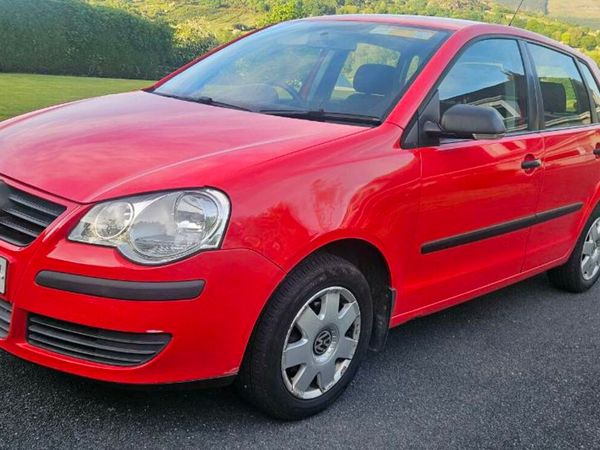 Volkswagen Polo Hatchback, Petrol, 2009, Red