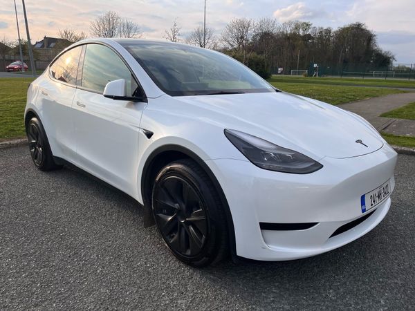 Tesla Model Y MPV, Electric, 2024, White