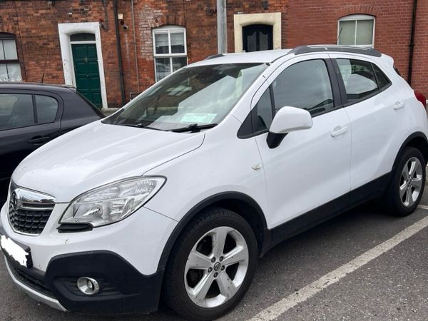 Vauxhall Mokka Hatchback, Petrol, 2013, White