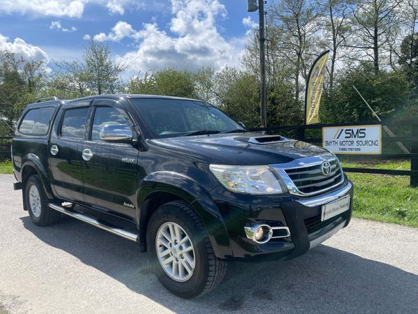 Toyota Hilux Pick Up, Diesel, 2016, Black