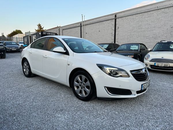 Opel Insignia Saloon, Diesel, 2016, White