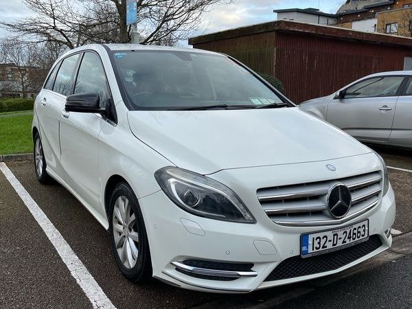 Mercedes-Benz B-Class MPV, Petrol, 2013, White