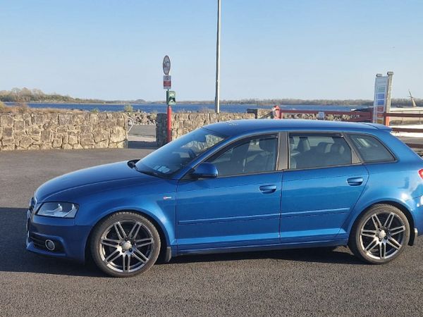 Audi A3 Hatchback, Diesel, 2010, Blue