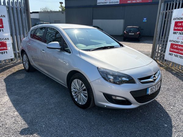 Opel Astra Hatchback, Diesel, 2015, Silver