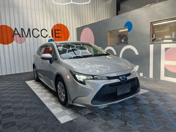 Toyota Corolla Estate, Petrol Hybrid, 2021, Silver
