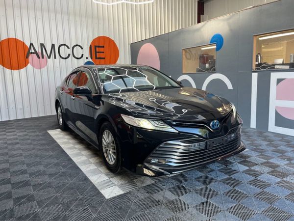 Toyota Camry Saloon, Petrol Hybrid, 2018, Black