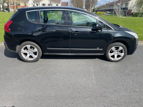 Peugeot 3008 MPV, Diesel, 2010, Black