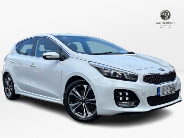 Kia Ceed Hatchback, Petrol, 2018, White