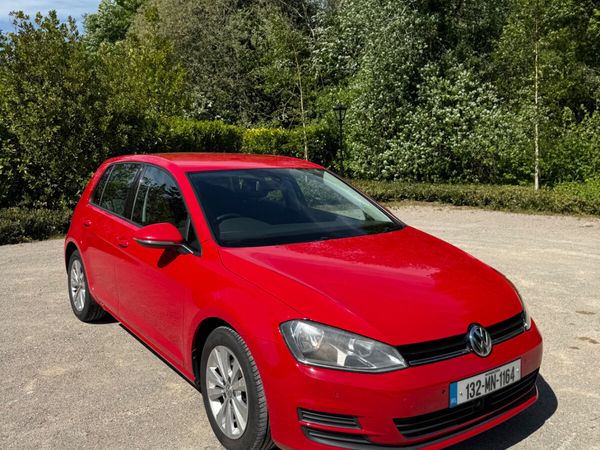 Volkswagen Golf Hatchback, Petrol, 2013, Red