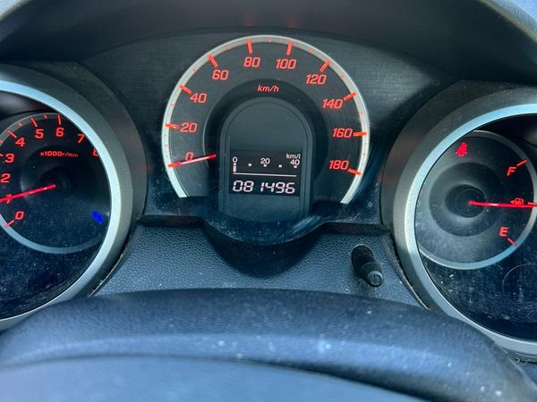 Honda Fit Hatchback, Petrol, 2010, Gold