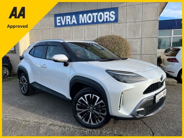 Toyota Yaris Cross Hatchback, Petrol Hybrid, 2022, White