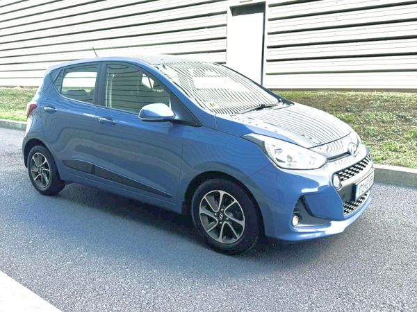 Hyundai i10 Hatchback, Petrol, 2017, Blue