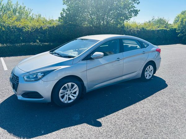 Hyundai i40 Saloon, Diesel, 2019, Grey