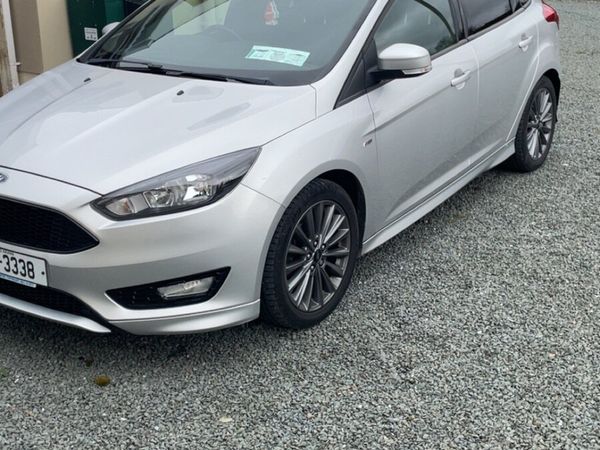 Ford Focus Hatchback, Diesel, 2018, Grey