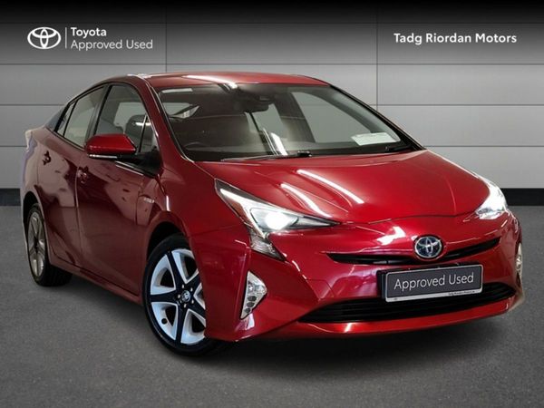 Toyota Prius Hatchback, Hybrid, 2017, Red
