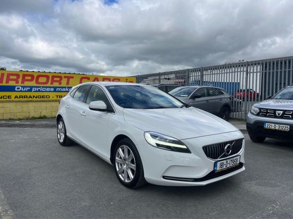 Volvo V40 Hatchback, Petrol, 2018, White