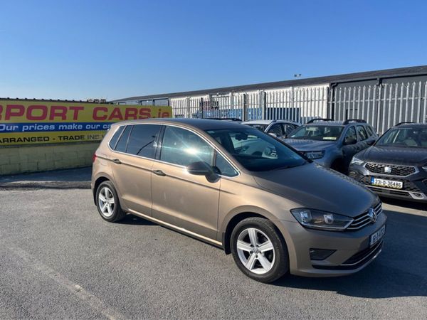 Volkswagen Golf Hatchback, Diesel, 2016, Gold