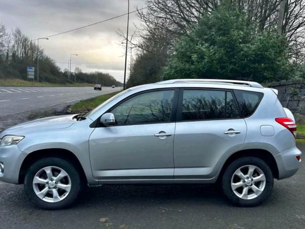 Toyota RAV4 SUV, Diesel, 2010, Silver