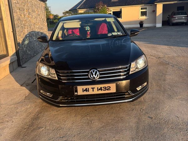 Volkswagen Passat Saloon, Diesel, 2014, Black