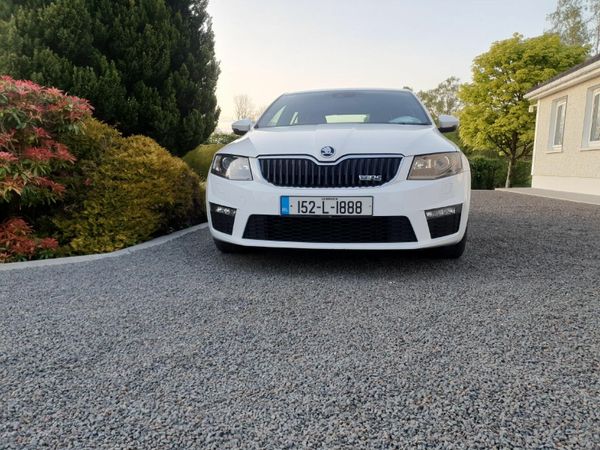 Skoda Octavia Hatchback, Diesel, 2015, White