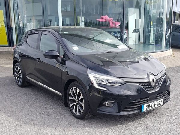Renault Clio Hatchback, Petrol, 2021, Black