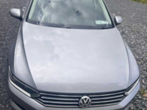 Volkswagen Passat Saloon, Diesel, 2017, Grey
